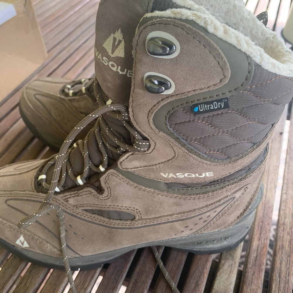 Vasque waterproof snow/hiking boots